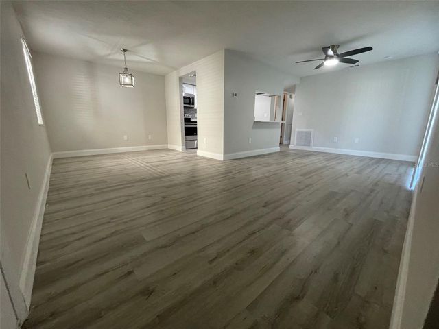 139 HUNTER LAKE DRIVE B, Oldsmar, FL 34677