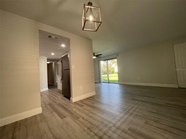 139 HUNTER LAKE DRIVE B, Oldsmar, FL 34677