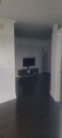 1750 NE 115th St 608, Miami, FL 33181