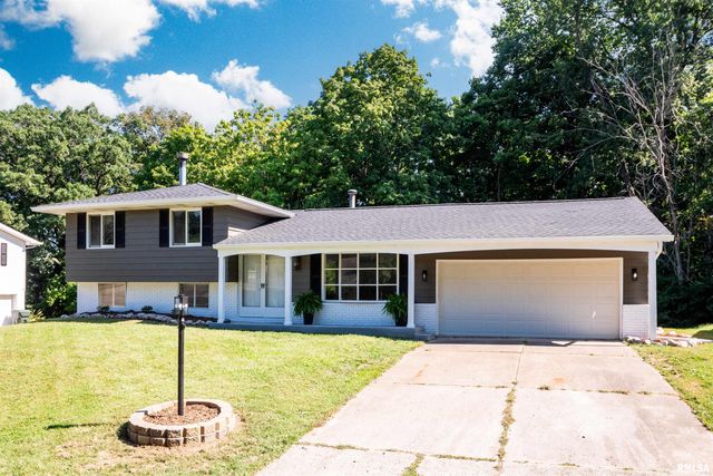 16 CRACKLEWOOD Court, East Peoria, IL 61611