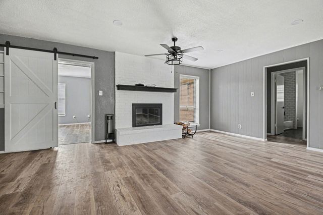 1629 Brent Court, Grand Prairie, TX 75051