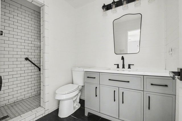 1629 Brent Court, Grand Prairie, TX 75051