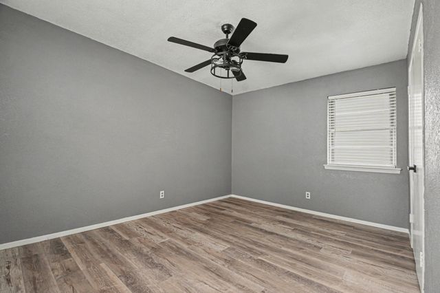 1629 Brent Court, Grand Prairie, TX 75051