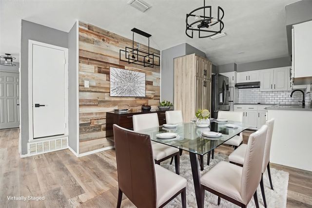 1629 Brent Court, Grand Prairie, TX 75051