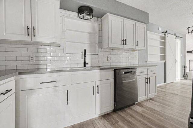 1629 Brent Court, Grand Prairie, TX 75051