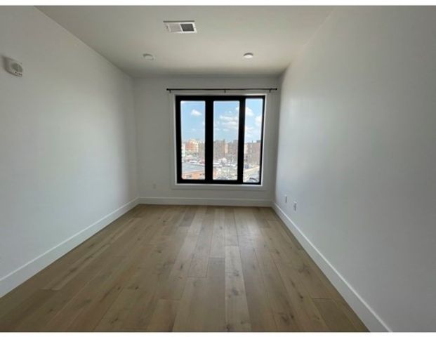 30 Penniman Rd 405, Boston, MA 02134