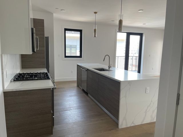 30 Penniman Rd 405, Boston, MA 02134