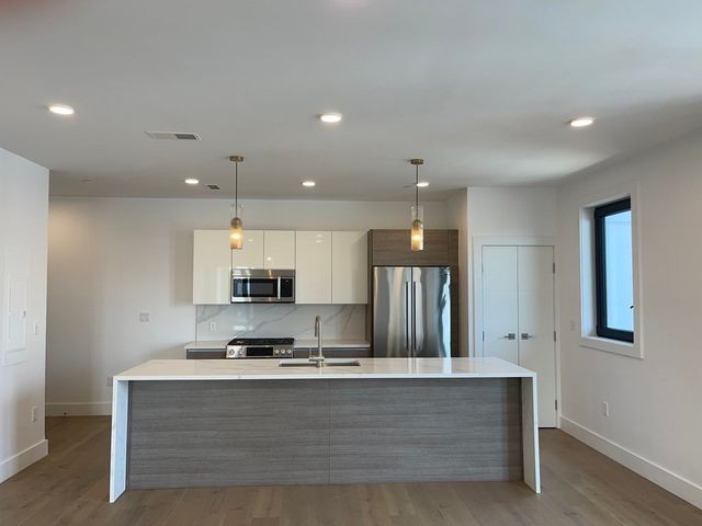 30 Penniman Rd 405, Boston, MA 02134