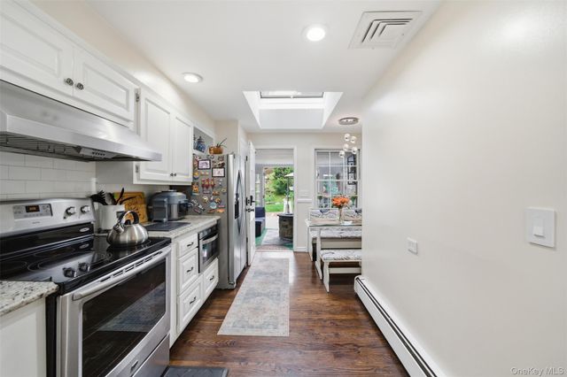 10 Tanyard Lane, Huntington, NY 11743