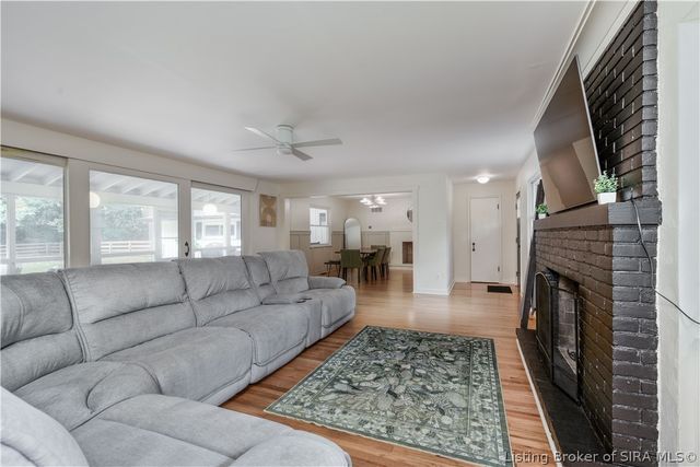 7815 Highway 60, Sellersburg, IN 47172