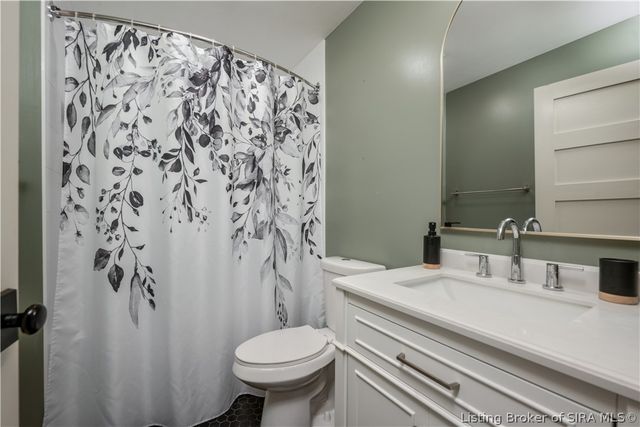 7815 Highway 60, Sellersburg, IN 47172