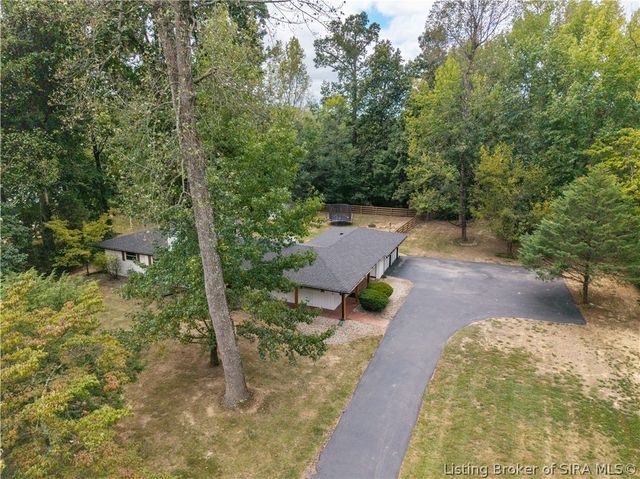 7815 Highway 60, Sellersburg, IN 47172