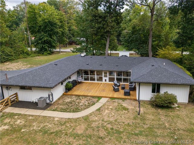 7815 Highway 60, Sellersburg, IN 47172