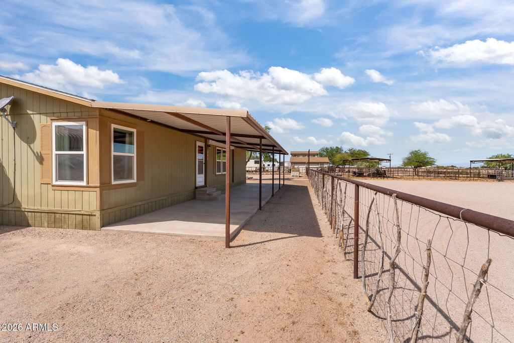 840 N SUNSHINE Boulevard, Casa Grande, AZ 85194 — photo 4