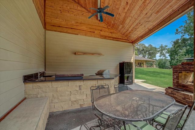 26816 Vista Meadow Court, Huffman, TX 77336