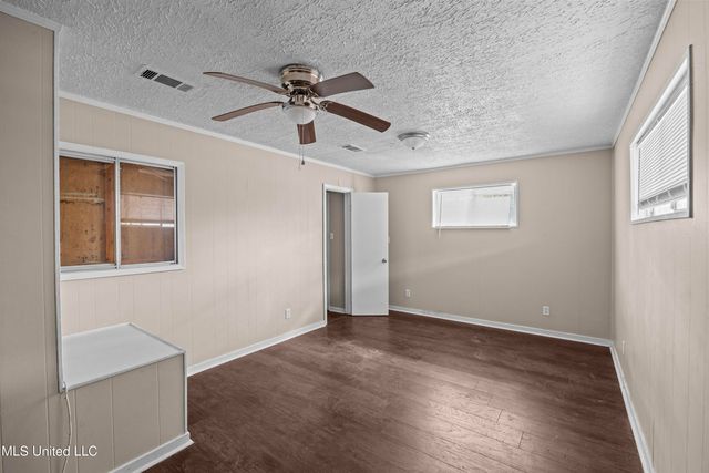 920 Woody Drive, Jackson, MS 39212