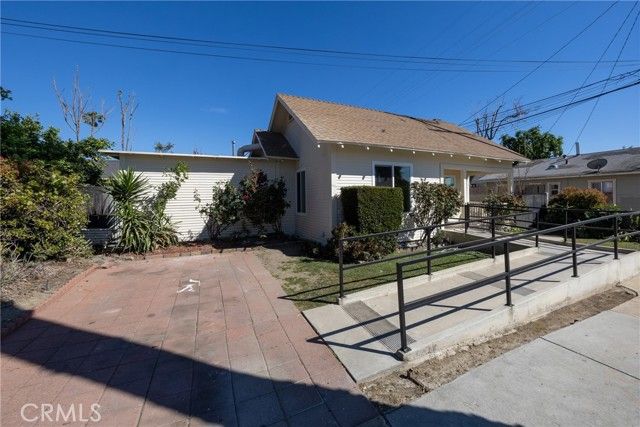 210 N Pleasant, Ontario, CA 91764