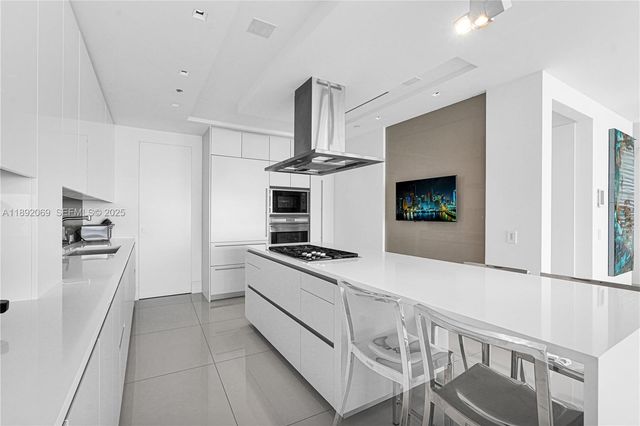 9701 Collins Avenue 2103S, Bal Harbour, FL 33154