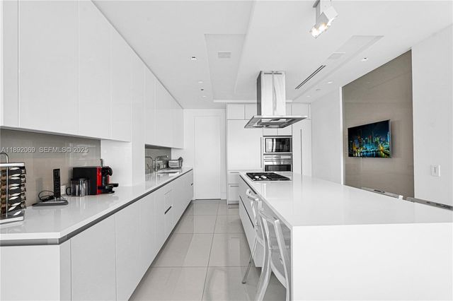 9701 Collins Avenue 2103S, Bal Harbour, FL 33154