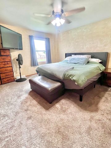 10622 Manor Drive, St. John, IN 46373