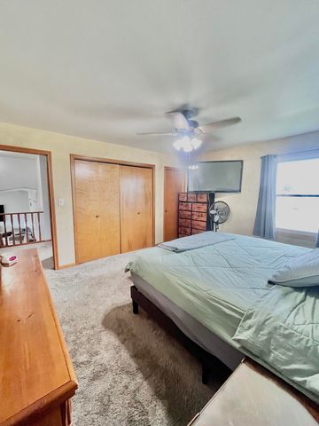 10622 Manor Drive, St. John, IN 46373