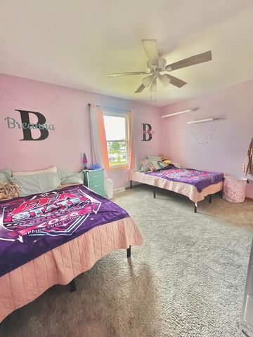 10622 Manor Drive, St. John, IN 46373