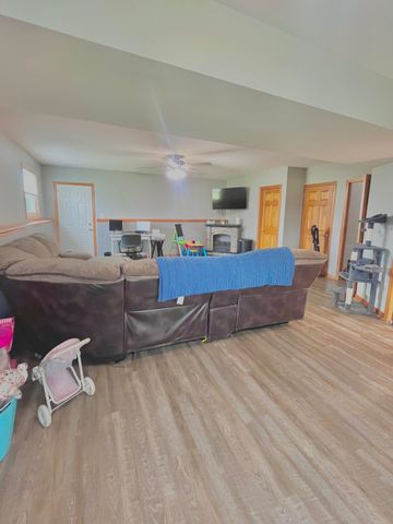 10622 Manor Drive, St. John, IN 46373