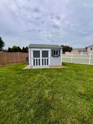 10622 Manor Drive, St. John, IN 46373
