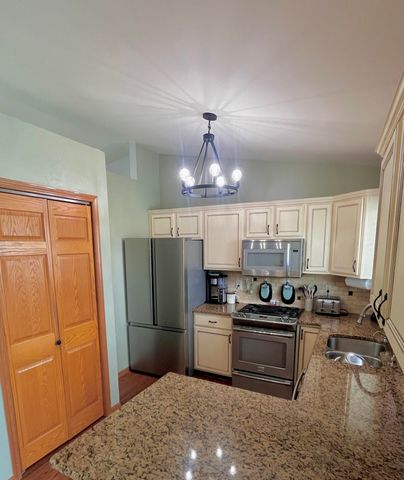 10622 Manor Drive, St. John, IN 46373