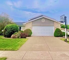 10622 Manor Drive, St. John, IN 46373