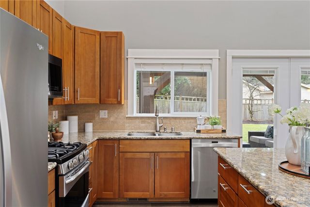 12411 NE 108th Place, Kirkland, WA 98033