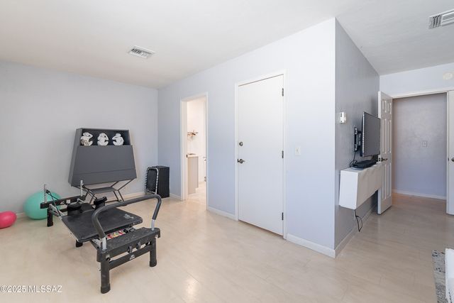 1645 N Indigo Drive, Tucson, AZ 85745