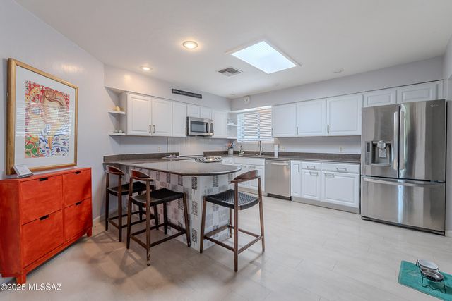 1645 N Indigo Drive, Tucson, AZ 85745