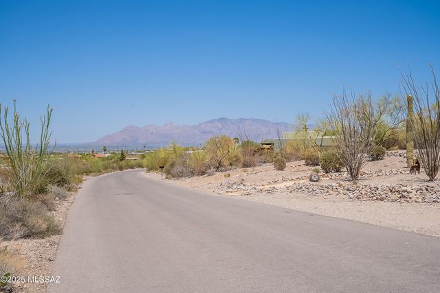 1645 N Indigo Drive, Tucson, AZ 85745