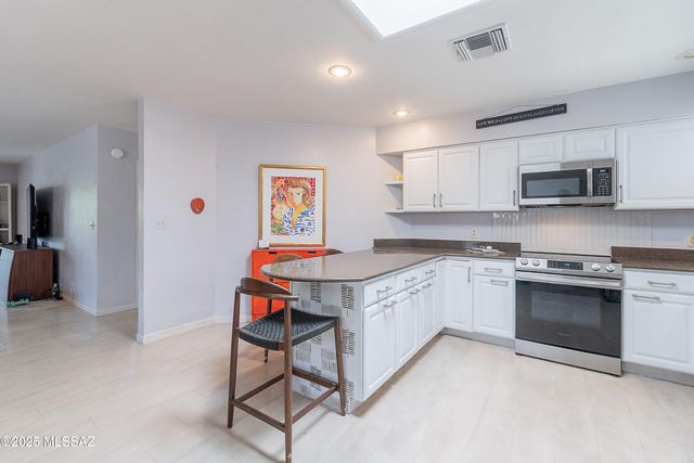 1645 N Indigo Drive, Tucson, AZ 85745