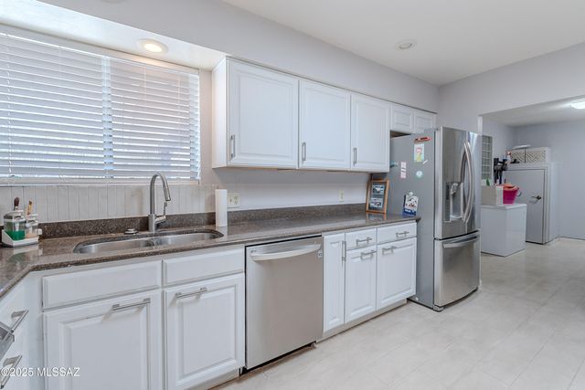 1645 N Indigo Drive, Tucson, AZ 85745