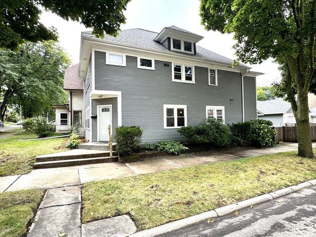 1847 N 56th STREET, Milwaukee, WI 53208