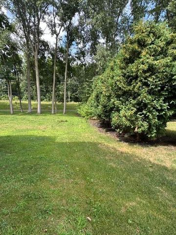 2708 Trillium Hills Drive, Commerce Twp, MI 48382