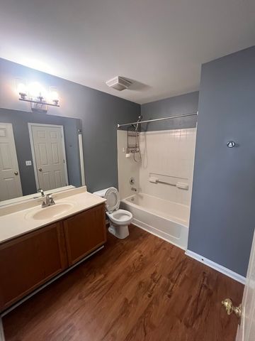 4424 W Brownstone Way, Waukegan, IL 60085