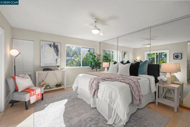 1566 Ashwood Dr, Martinez, CA 94553