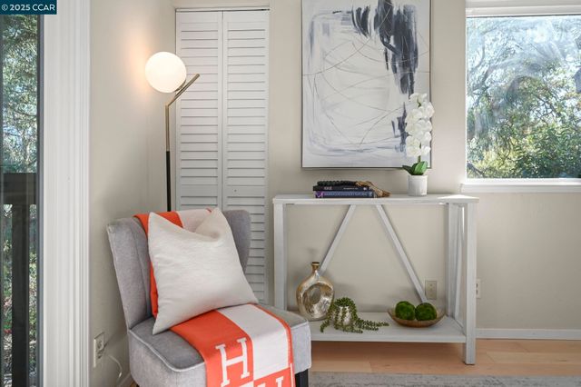 1566 Ashwood Dr, Martinez, CA 94553