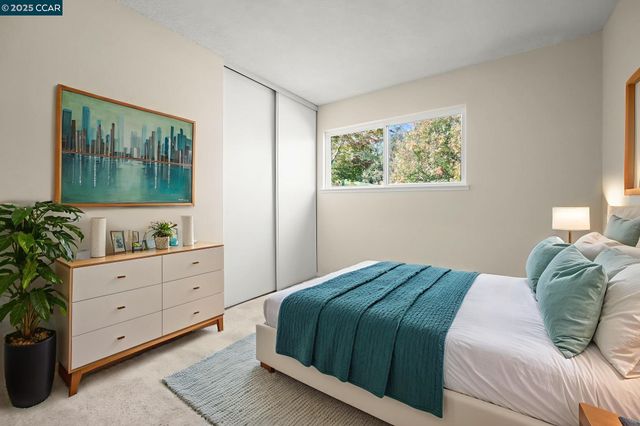 1566 Ashwood Dr, Martinez, CA 94553