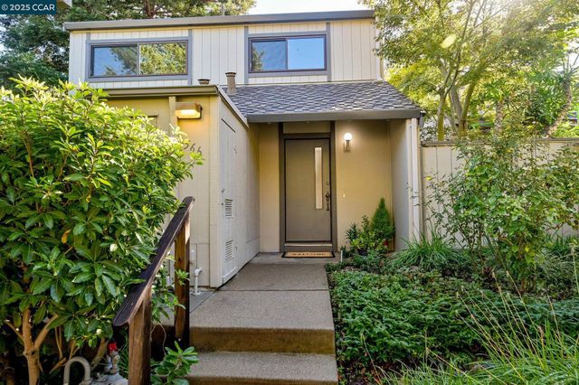 1566 Ashwood Dr, Martinez, CA 94553