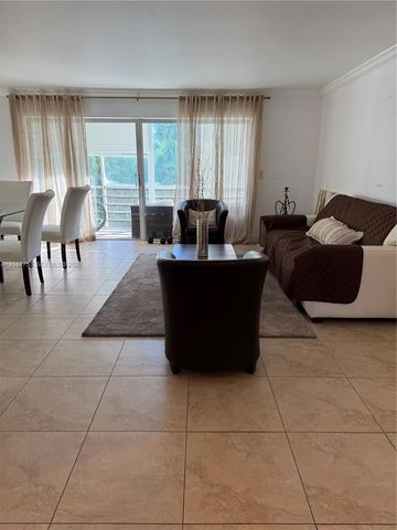 500 NE 14th Ave 302, Hallandale Beach, FL 33009
