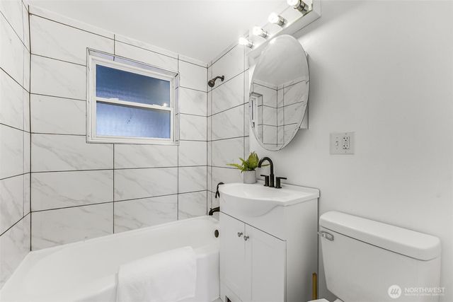 927 21st Street SE, Puyallup, WA 98372