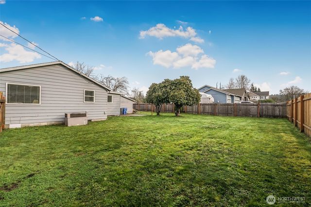 927 21st Street SE, Puyallup, WA 98372