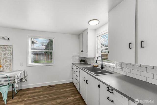 927 21st Street SE, Puyallup, WA 98372