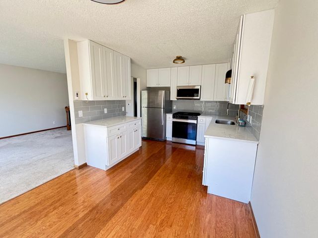 16344 Fantasia Avenue, Rosemount, MN 55068