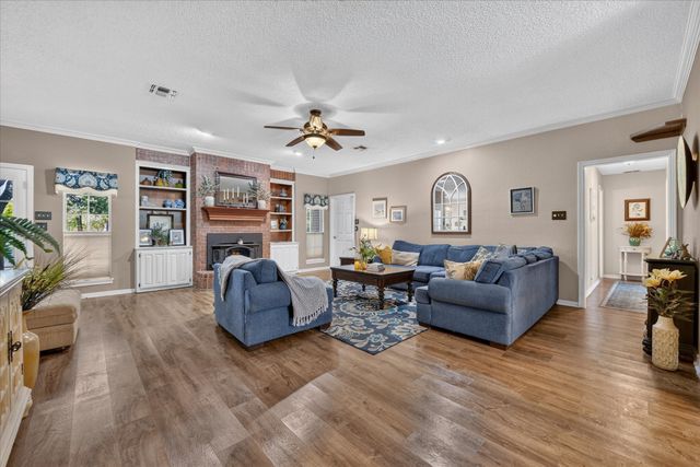 224 Rob Lane, Hudson Oaks, TX 76087