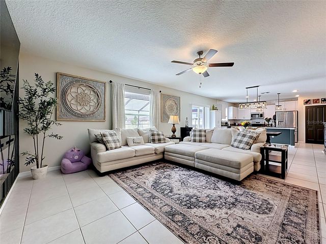 5519 BLUE AZURE DRIVE, Wimauma, FL 33598